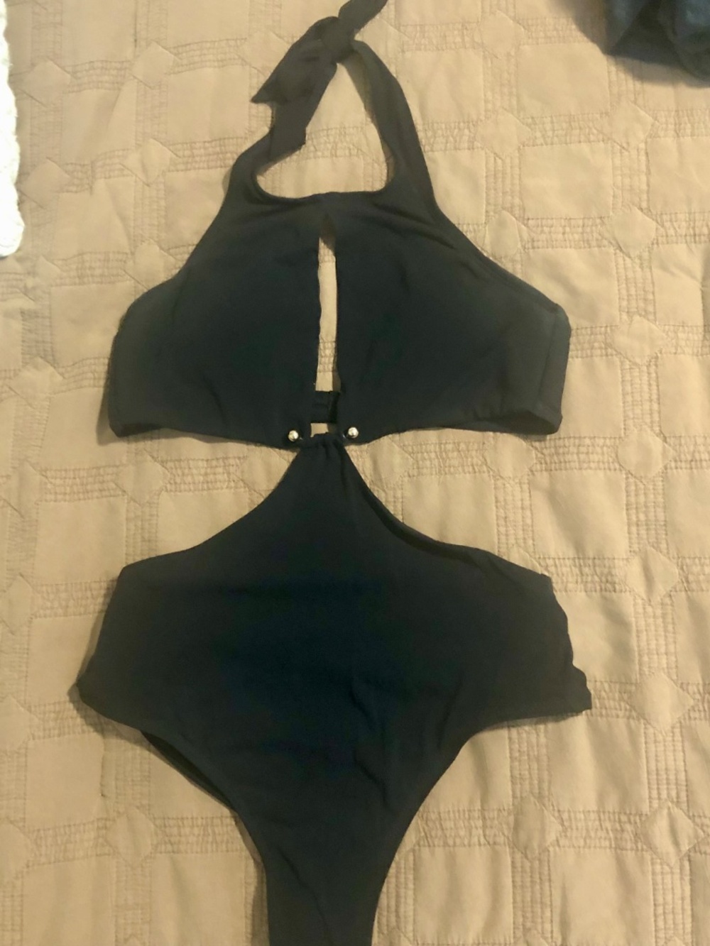 Robin Piccone Swimsuit - Picture 2 of 6